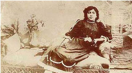 اولین دختر بی حجاب در ایران که بود؟ (عکس)