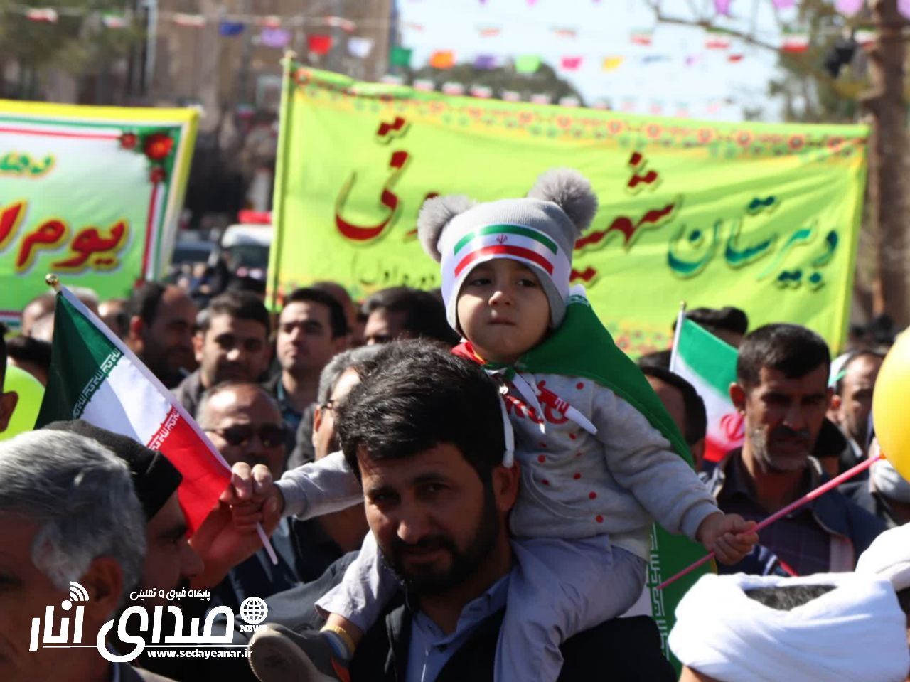 حضور پرشور مردم انار در راهپیمایی ۲۲ بهمن+تصاویر