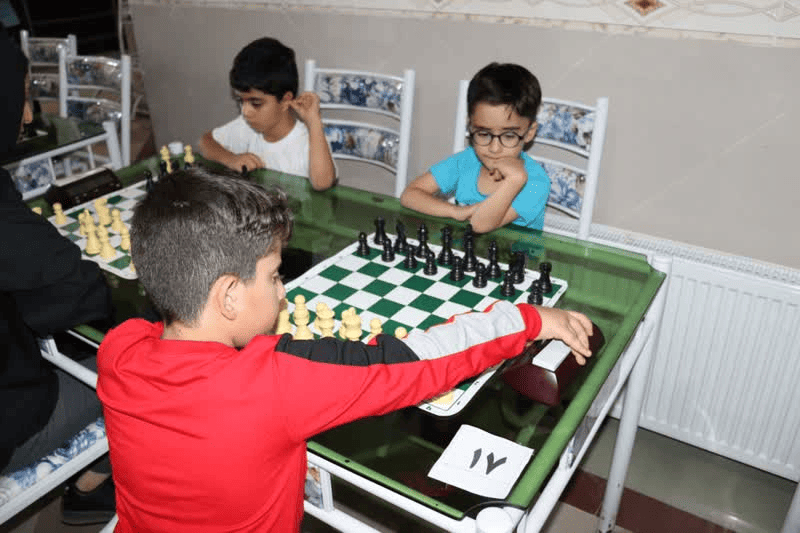 برگزاری مسابقات قهرمانی شطرنج در امین شهر+تصاویر
