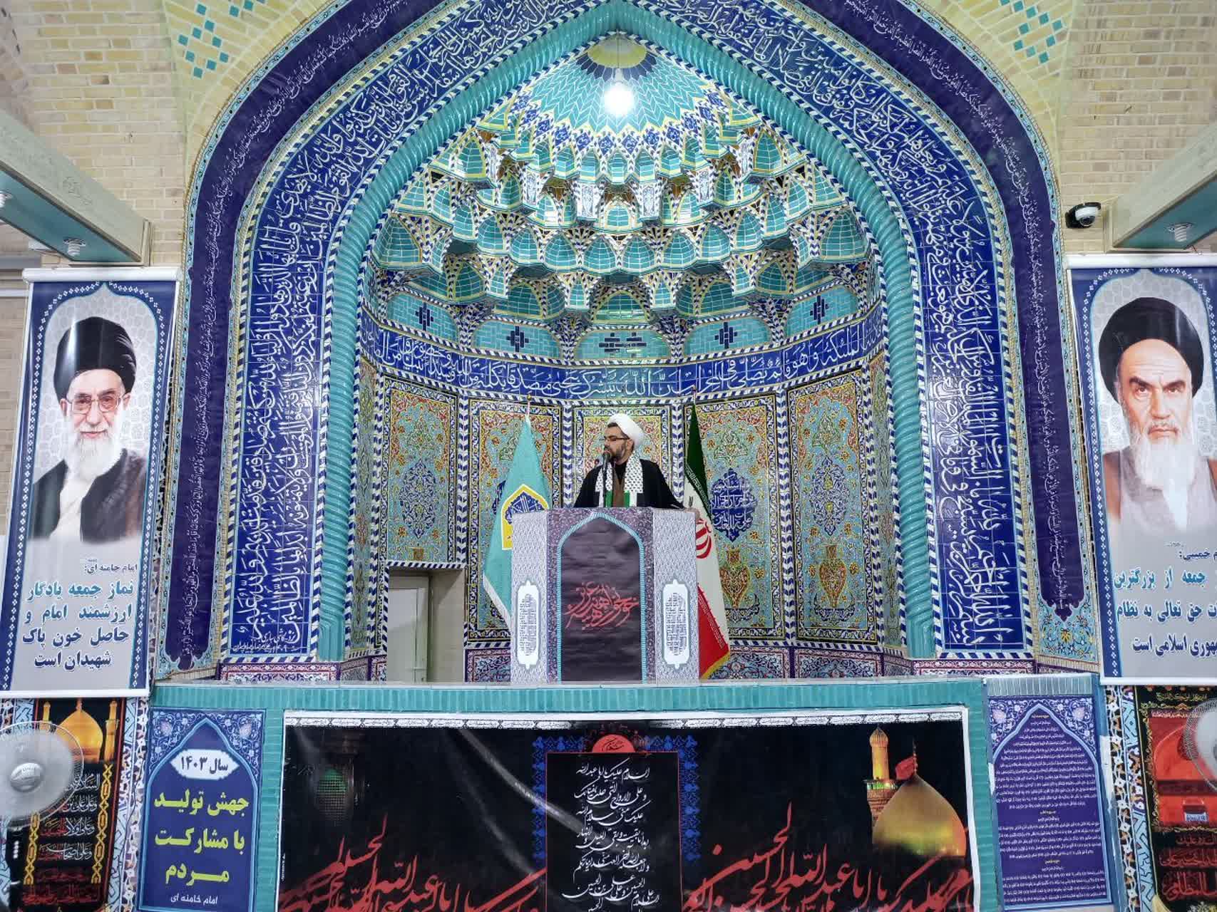 ما خون‌خواه مهمان شهیدمان هستیم