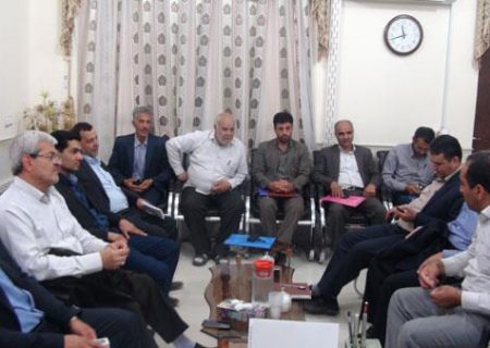 همایش بحران آب شهرستان انار باحضور مدیرعامل آب منطقه ای استان برگزار شد
