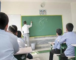 ۱۶۰ معلم اناری از جنوب کرمان به انار و رفسنجان منتقل شدند