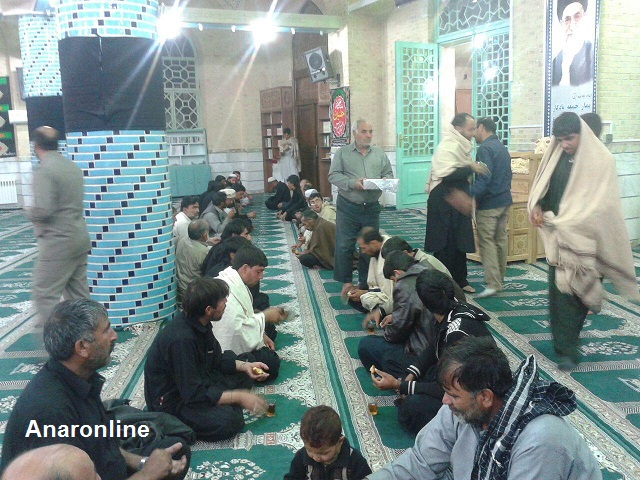 گزارش تصویری پذیرایی از زائران پاکستانی اربعین حسینی در امامزاده محمد صالح (ع)