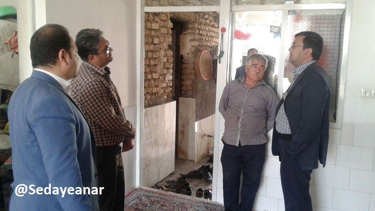 بازدیدمعاون عمرانی فرمانداری انار از چند واحد مسکونی آسیب دیده از زلزله