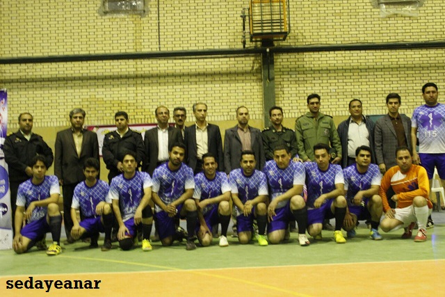 گزارش تصویری مراسم افتتاحیه مسابقات جام فوتسال ادارات شهرستان انار
