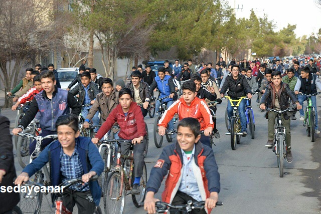گزارش تصویری همایش دوچرخه سواری به مناسبت دهه فجر در انار