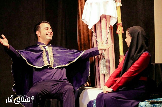 گزارش تصویری نهمین شب اجرای نمایش «صحنه» در انار