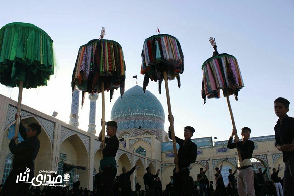 گزارش تصویری عزاداری هیات های مذهبی انار در هفتمین روز محرم در امامزاده محمدصالح(ع)