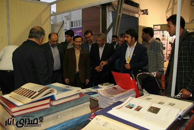 نشست خبری مهندس انارکی محمدی با خبرنگاران استان کرمان و بازدید از نمایشگاه کتاب و مطبوعات+تصاویر